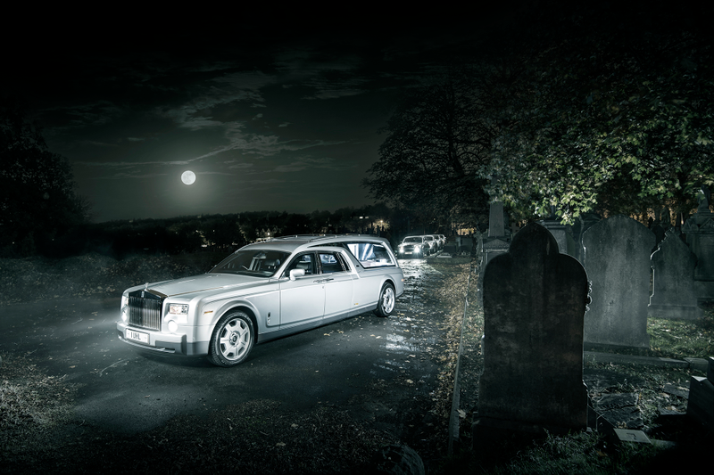 Illustration for article titled The First Rolls Royce Phantom Hearse